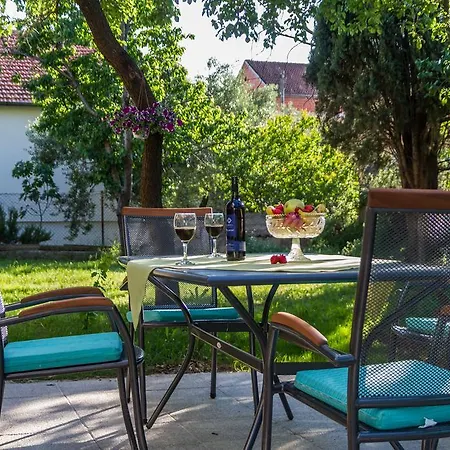 Beleca Apartment *
